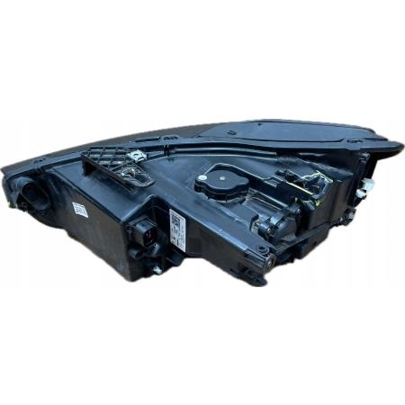 CUPRA FORMENTOR LAMPA PRAWA PRZÓD FULL LED 5FG941008F