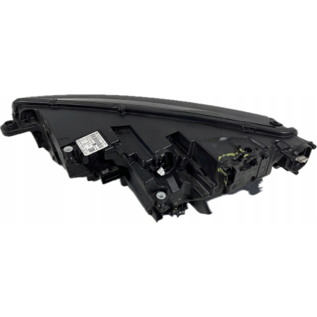 SKODA OCTAVIA IV LAMPA PRAWA PRZÓD FULL LED 5E4941016A