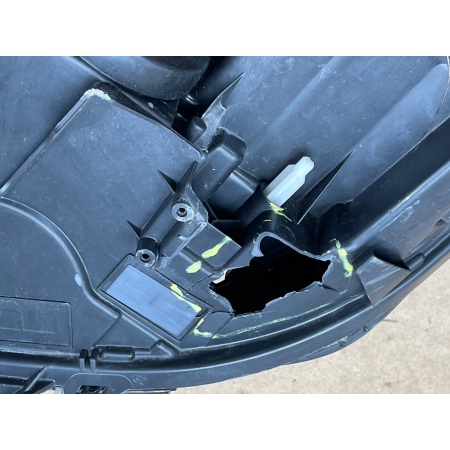 PEUGEOT 208 II 2019 - LAMPA PRAWA PRZÓD LED 9833036180