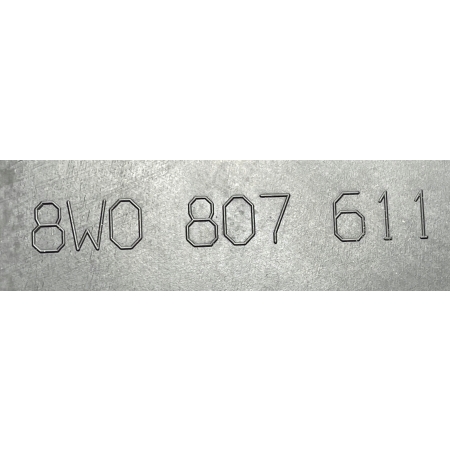 AUDI A4 B9 8W OSŁONA PŁYTA DOLNA ZDERZAKA PRZÓD 8W0807611