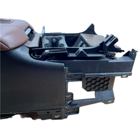 O2 CADILLAC ESCALADE IV 2014 -  PODŁOKIETNIK TUNEL ŚRODKOWY 3477502