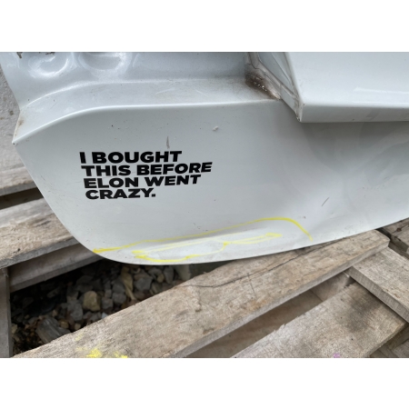 TESLA III MODEL 3 KLAPA TYŁ TYLNA POKRYWA BAGAŻNIKA