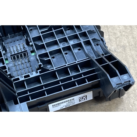 P8 GMC YUKON XL DENALI IV 2015 - MODUŁ SKRZYNKA ELEKTRYCZNA 84114438
