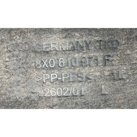 B73 AUDI A1 I 8X NADKOLE LEWE TYŁ 8X0810971F