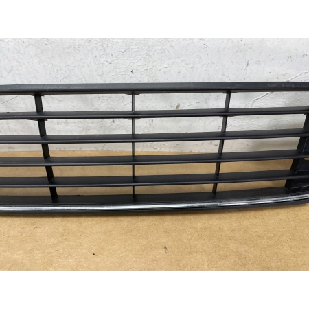 VW TOURAN I LIFT 2010 - ATRAPA KRATKA CHROM ZDERZAKA PRZÓD 1T0853677D