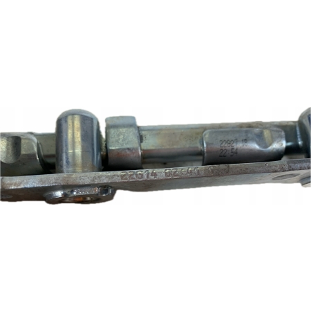 P4 TOYOTA RAV4 V RAV-4 5 2020 - 2.5 HYBRID LISTWA WTRYSKOWA