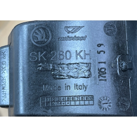 SKODA FABIA 3 III KLAPKA WLEWU PALIWA SK260KH 6V6809857A