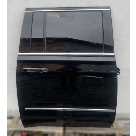P8 GMC YUKON XL DENALI IV 2015 - PRAWE DRZWI TYŁ TYLNE KOMPLETNE