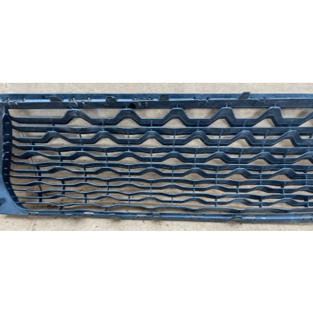 DACIA DUSTER II 2 2017- KRATKA ŚRODKOWA ZDERZAKA PRZÓD 622545490R