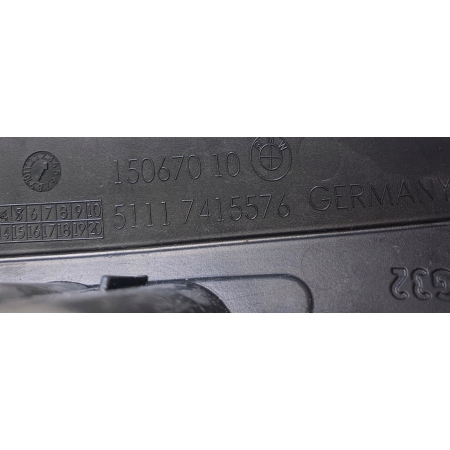 ORYGINAŁ NOWE MOCOWANIE SPRYSKIWACZA PRAWE BMW 6 G32 7415576