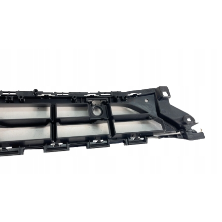 AUDI Q2 KRATKA ZDERZAKA ŚRODKOWA OEM ORYGINAŁ 81A807647L