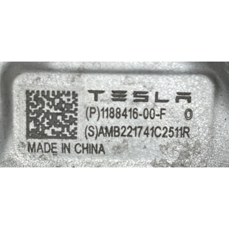 TESLA MODEL  Y ZWROTNICA PRAWA TYŁ TYLNA 1188416-00-F