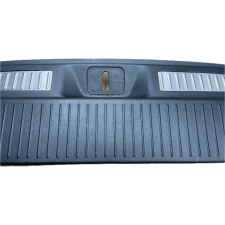 O2 CADILLAC ESCALADE IV 2014 -  OSŁONA ZAMKA BAGAŻNIKA 22886552 22826478