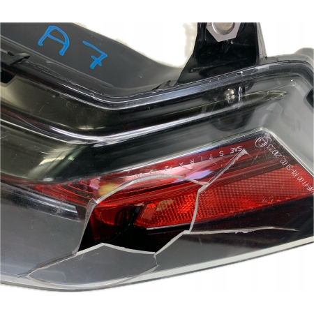 A7 LAMBORGHINI HURACAN LAMPA LEWA TYLNA TYŁ EU 4T0945095