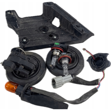 QASHQAI II LIFT DEKIELKI OPRAWKI ŻARÓWKI SILNICZEK ŚLIZG 100-19009