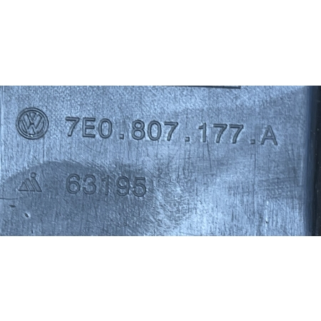 VW T6 ŚLIZG MOCOWANIE ZDERZAKA LEWY PRZÓD 7E0807177A