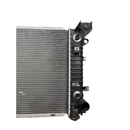 P8 GMC YUKON XL DENALI IV 2015 - 6.2 V8 CHŁODNICA WODY 84164905 84621018