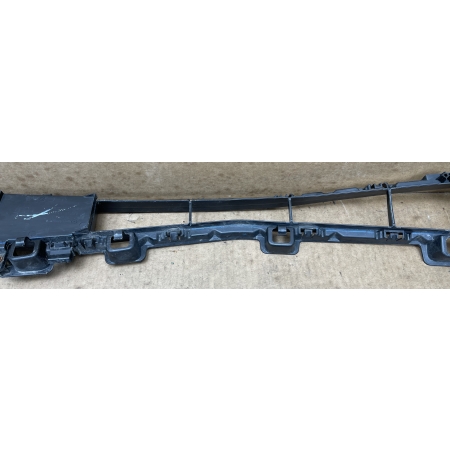 MAZDA 2 DJ 2014 - KRATKA ZDERZAKA ŚRODKOWA PRZÓD PRZEDNIA DB5J-501T1