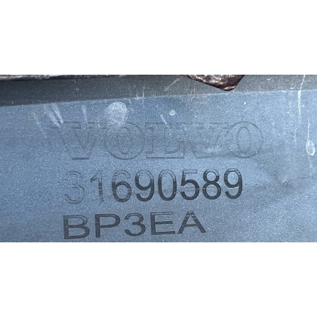 VOLVO S60 III V60 II 2018 - ZDERZAK PRZÓD PRZEDNI POD SPRYSKI 31690589