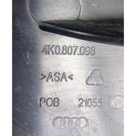 ŚLIZG ZDERZAKA MOCOWANIE PRAWY PRZÓD AUDI A6 C8 4K0807098 ORG