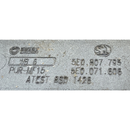 ^ OCTAVIA III 3 SPOILER ZDERZAKA PRZÓD 5E0807795