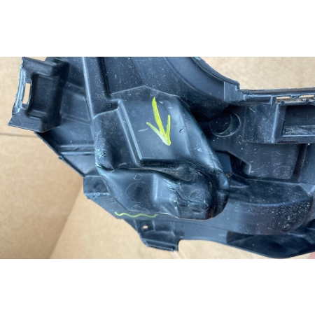 BMW X7 G07 LIFT LCI ŚLIZG MOCOWANIE ZDERZAKA PRAWY PRZÓD 9881250
