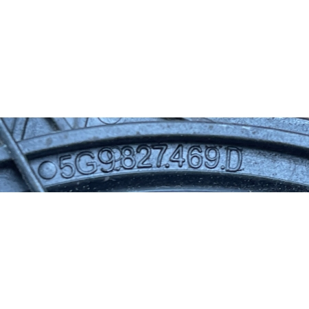 VW GOLF VII KLAMKA EMBLEMAT LOGO KLABY BAGAŻNIKA TYŁ 5G9827469D 5G6827469F