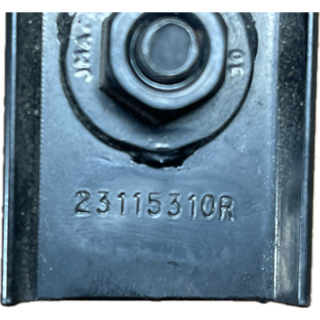 P9 GMC YUKON XL IV 2015 - 5.3 PRAWE MOCOWANIE BŁOTNIKA 23115310R