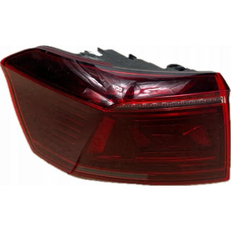 VW PASSAT B8 LIFT KOMBI R-LINE LAMPA LEWA TYŁ BŁOTNIKA 3G9945207M