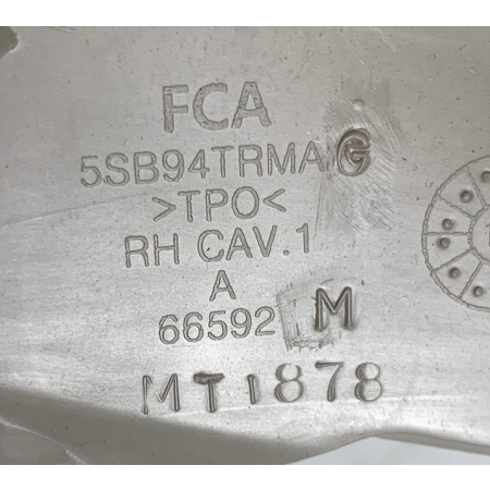 U7 CHRYSLER PACIFICA 16- 3.6 OSŁONA GÓRNA TAPICERKA PRAWA 5SB94PD2AG