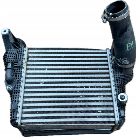 B1 PORSCHE MACAN S 2015 3.0 LEWY INTERCOOLER CHŁODNICA POWIETRZA 95B145803A