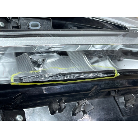 NISSAN QASHQAI III 21- LAMPA PRZEDNIA PRAWA PRZÓD FULL LED KOITO 100-8D02J