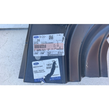 PRÓG PRAWY FOCUS MK3 KOMBI 11-18 BM51A10130AD