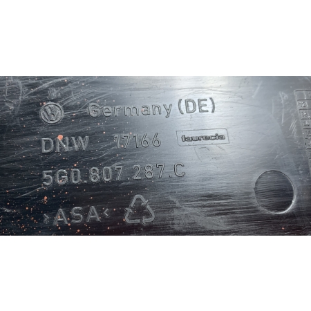 VW GOLF VII 7 PODKŁADKA TABLICY REJESTRACYJNEJ PRZÓD 5G0807287C