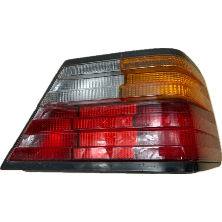 ORYGINAŁ LAMPA PRAWA TYLNA TYŁ MERCEDES W124 1248200264