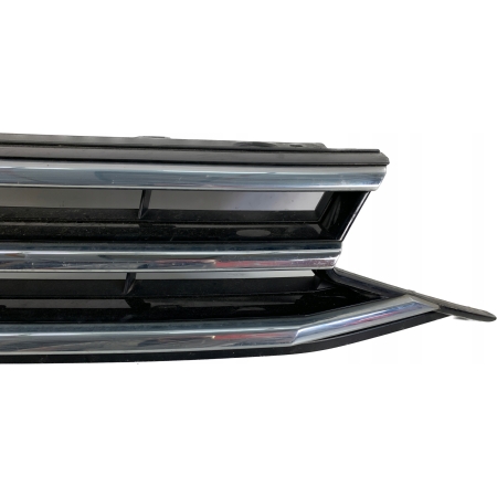 GRILL ATRAPA VW TOURAN III 2015- 5TA853653B