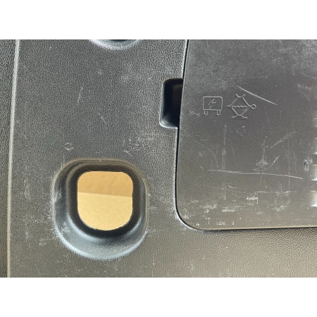 O2 CADILLAC ESCALADE IV 2014 -  BOCZEK BAGAŻNIKA LEWY TYŁ 23407855