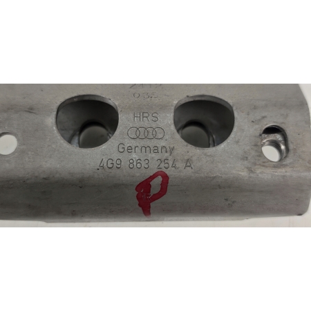 { UCHWYT SZYN BAGAŻNIKA AUDI A6 C7 PRAWY 4G9863254A