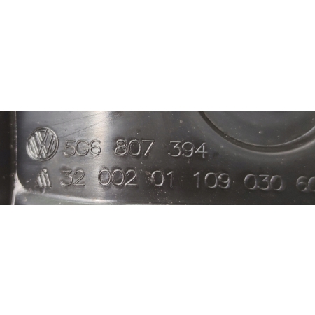 ORYGINAŁ ŚLIZG ZDERZAKA PRAWY TYŁ VW GOLF VII 5G6807394