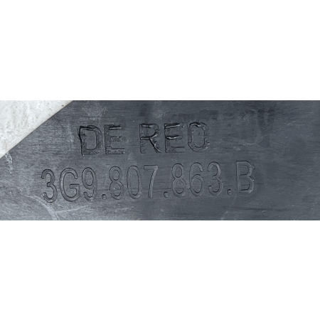 VW PASSAT B8 KOMBI ŚLIZG MOCOWANIE ŚRODKOWY ZDERZAKA TYŁ TYLNY 3G9807863B