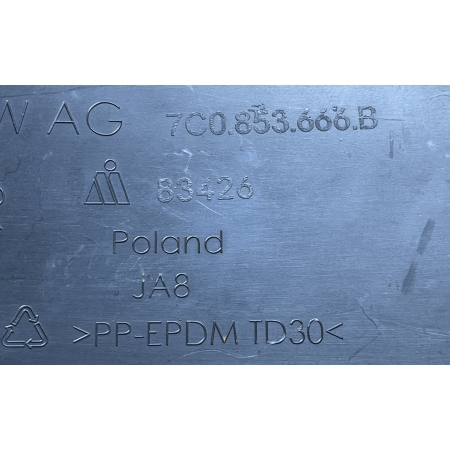 VW CRAFTER II 7C0 2016 - KRATKA ATRAPA ZDERZAKA PRZÓD PRAWA 7C0853666B