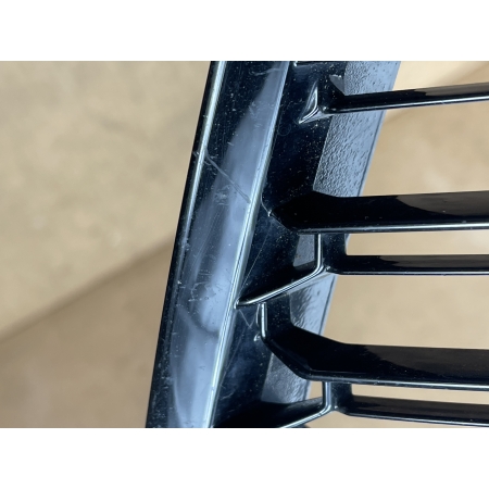 AUDI A3 RS3 8V5 LEWA KRATKA ZDERZAKA PRZÓD PRZEDNIA 8V5807681AG