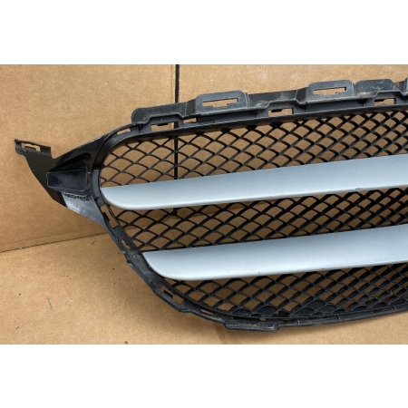 MERCEDES C-KLASA W205 2014 - ATRAPA GRILL A2058800783