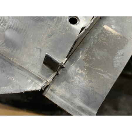 D42 FIESTA MK8 VIII NADKOLE PRAWE PRZÓD PRZEDNIE  K1BB-16114-AE