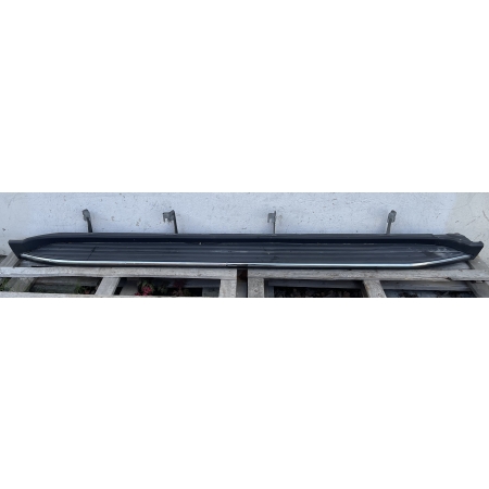 P8 GMC YUKON XL DENALI IV 2015 - PRAWY PRÓG LISTWA STOPIEŃ CHROM 22813705