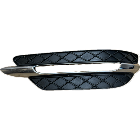 MERCEDES W 204 C-KLASA KRATKA ZDERZAKA PRAWA CHROM A2048803324