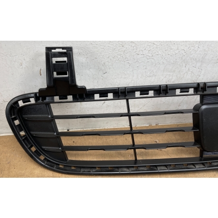 KIA STONIC I 1 2017 - ATRAPA KRATKA ZDERZAKA PRZÓD ŚRODKOWA 86560-H8410