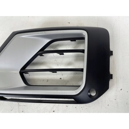 AUDI Q2 81A KRATKA LEWA ZDERZAKA PRZÓD PDC 81A807681G