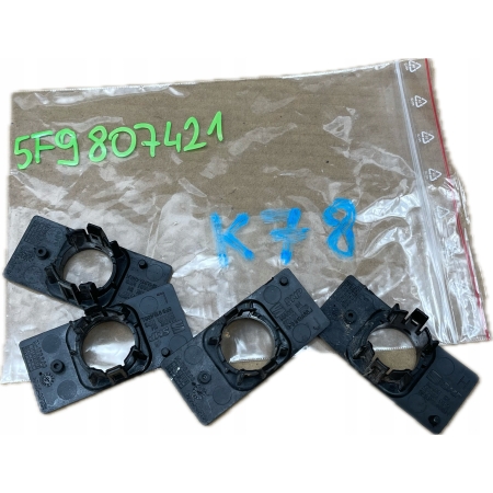 K78 SEAT LEON III 5F 3 LIFT MOCOWANIE KOSZYKI PDC TYŁ 5F9807421