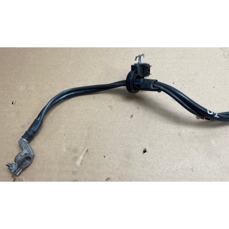 O2 CADILLAC ESCALADE IV 2014 -  PRZEWÓD KABEL AKUMULATORA MINUS 84109461